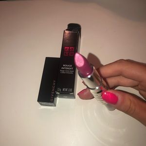 NEW Givenchy Lipstick 08 “pretty rose”